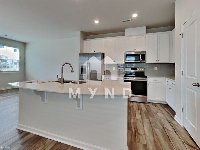 Foto del edificio - 3 br, 2.5 bath Townhome - 122 Eagle Chase Dr