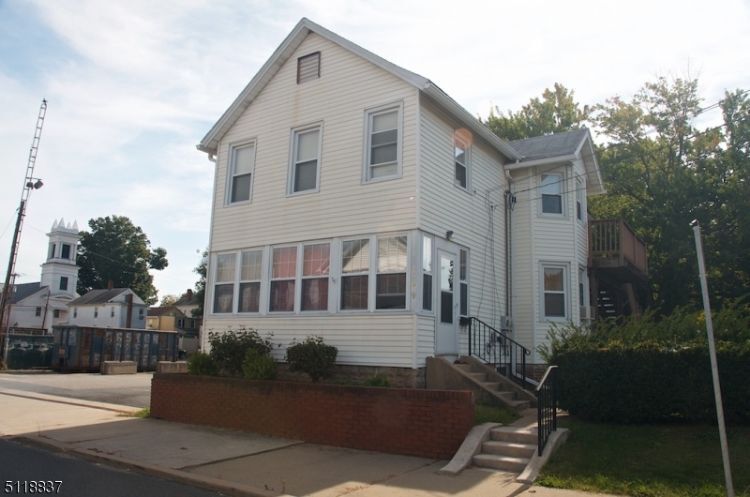 Primary Photo - 109 Center St