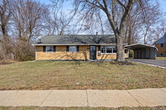 Photo - Summerside Ohio- 3 bed, 1 bath, Fenced Yard & Car Port House