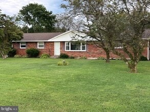 Building Photo - 1309 Edge Hill Rd