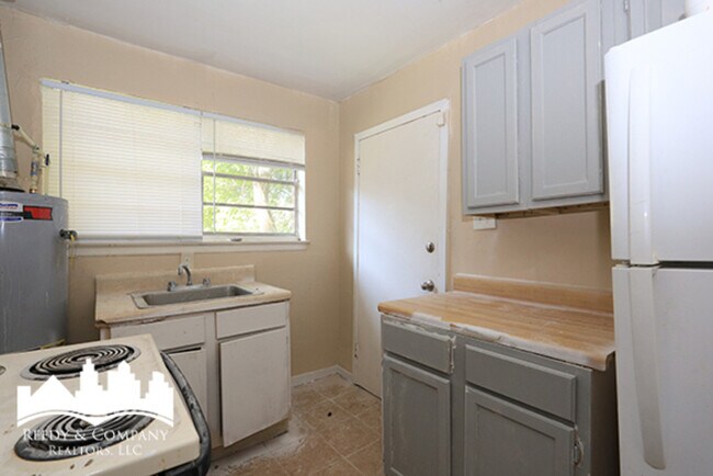 Building Photo - 1149 Hamilton St