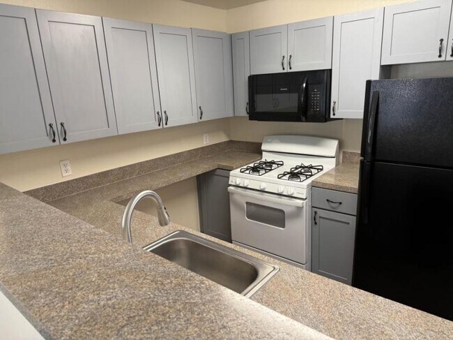 Foto del edificio - 3 bedroom in Seattle WA 98105
