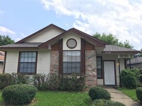 Building Photo - 10328 Woodleaf Dr