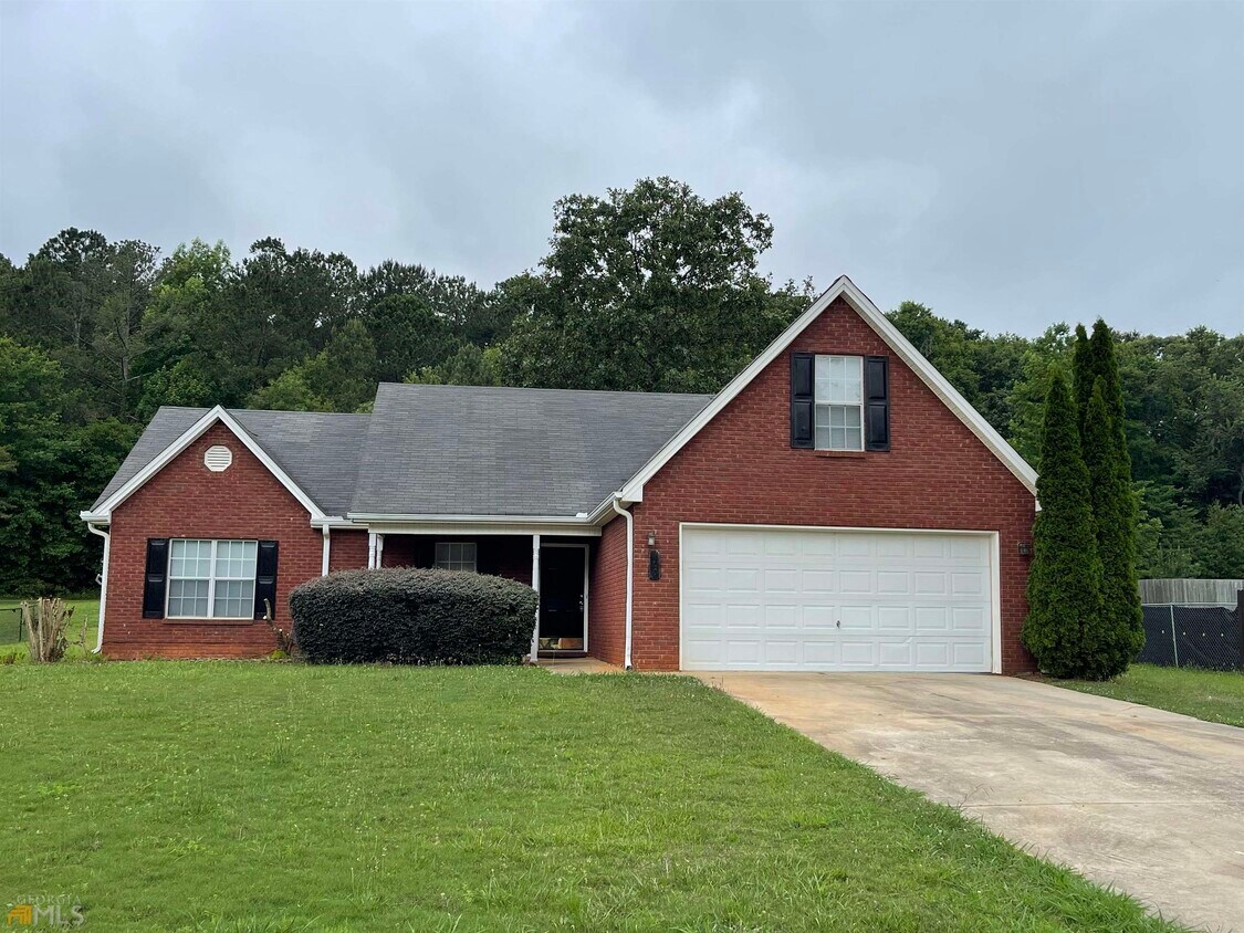 Primary Photo - 100 Oak Hill Dr