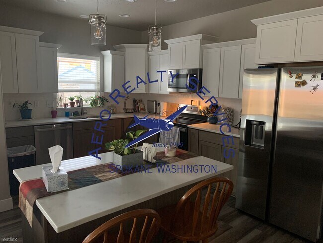Foto del edificio - 4 br, 3 bath House - 1601 E Marilyn Cir