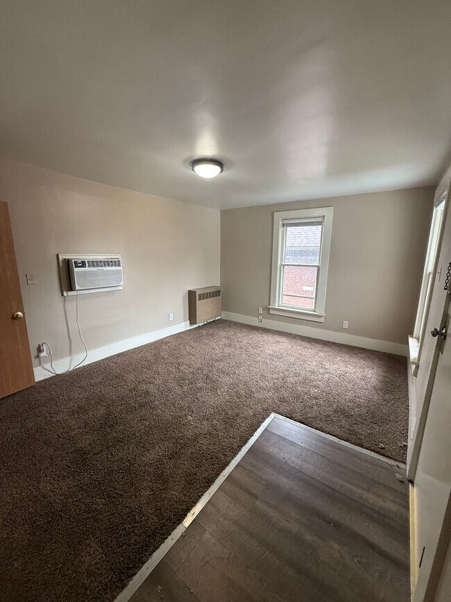 Foto del edificio - 1209 St Marys Ave