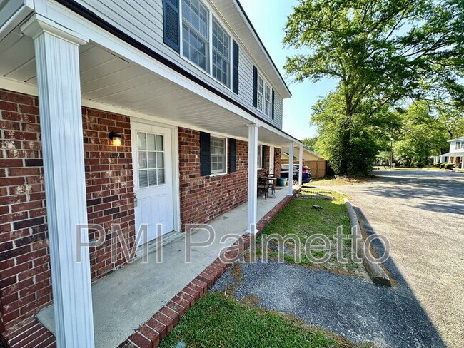 Foto del edificio - 718 Augusta St