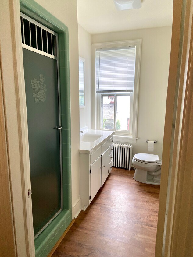 221 Marshall St, Square, PA 19348 Apartments in