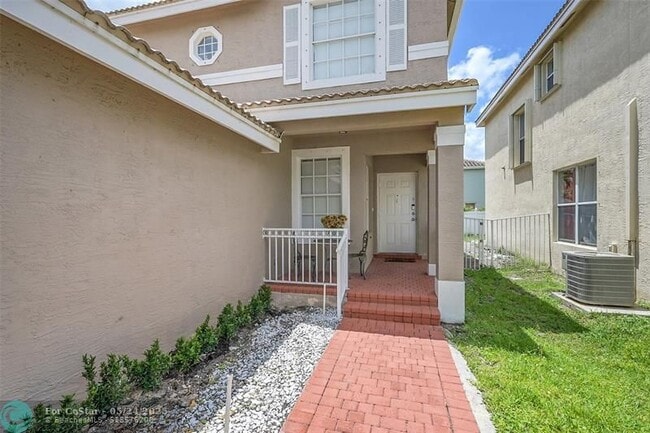Building Photo - 5418 Sunseeker Blvd