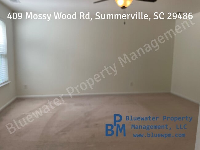Building Photo - 409 Mossy Wood Rd