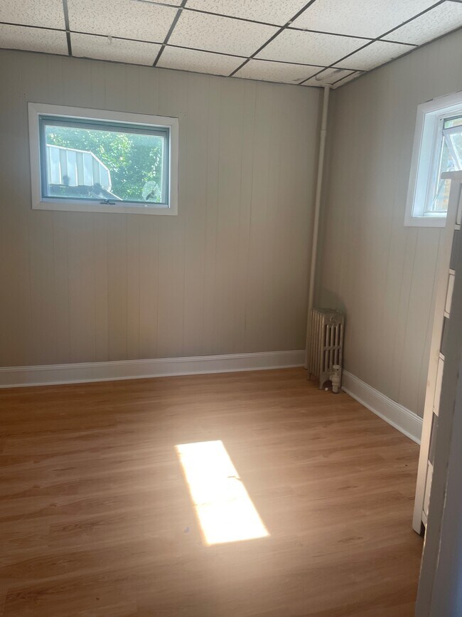 Building Photo - 417 Smith St