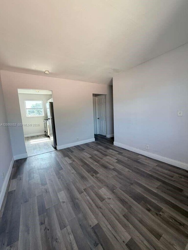 Building Photo - 1761 Ali Baba Ave