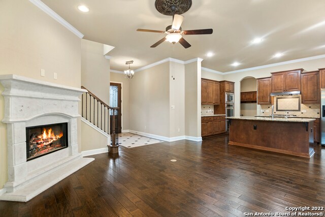 Building Photo - 13823 Oakview Cove