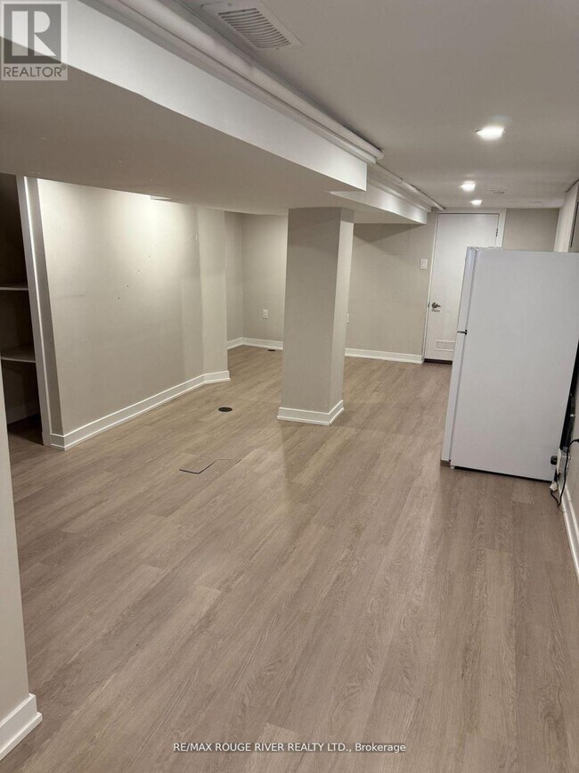 Photo du bâtiment - 20 Birch Ave