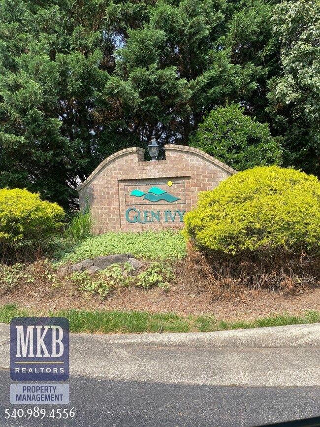 Building Photo - 2 Bedroom 2 Bath Condo at Glen Ivy Subdivi...
