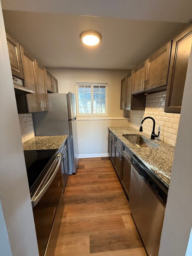 Foto del edificio - 2 Bedroom Townhome is Covington!