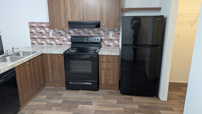 Building Photo - 15819 Lillja Rd