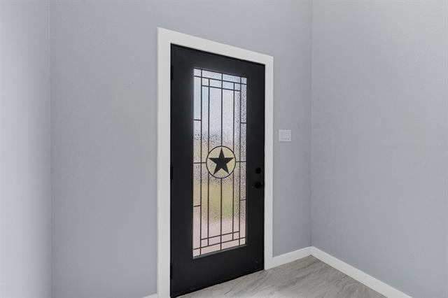 Foto del edificio - 588 Highview Ct
