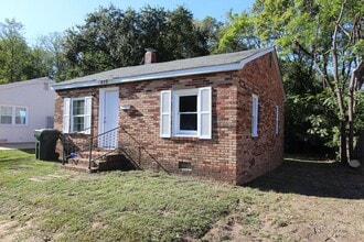 Building Photo - 210 Berry St