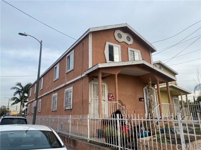 Building Photo - 11102 Willowbrook Ave