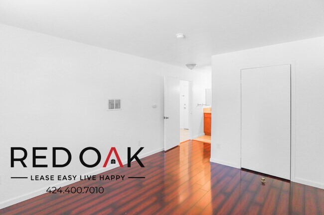 Foto del edificio - ~1 Month FREE~ + LOW DEPOSIT! Stunning One...