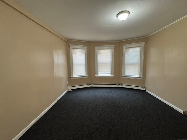 Foto del edificio - 224 Sheridan St