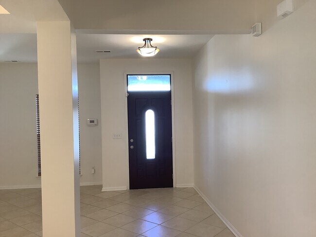 Building Photo - 4007 Sipes Place