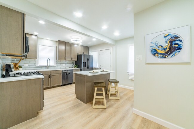 Foto del edificio - 7824 S Ellis Ave