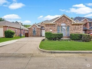 Building Photo - 3107 Willowdale Dr