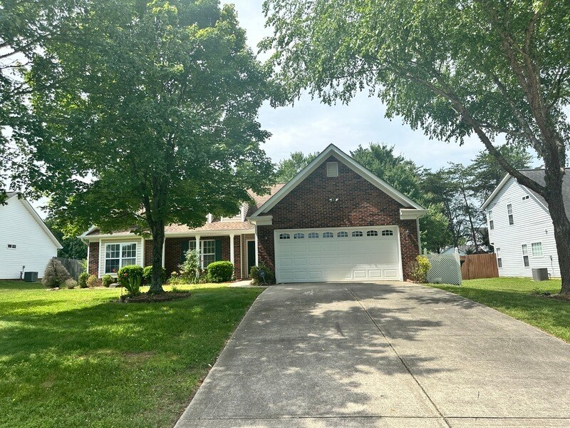 Primary Photo - 12334 Heritage Hills Ln
