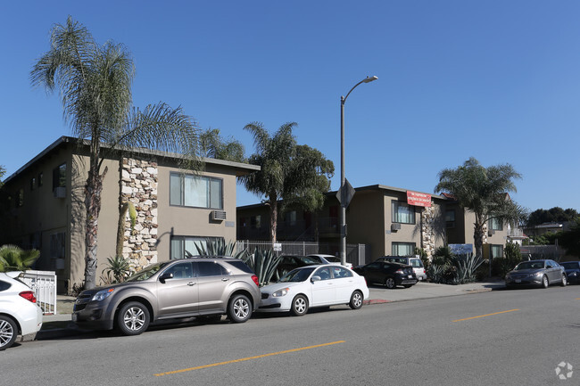 Building Photo - Trojan Palms