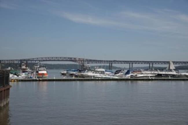 Foto del edificio - 12 Front St