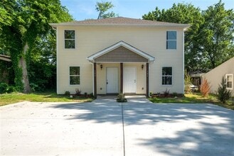 Building Photo - 107 Elmore Ave