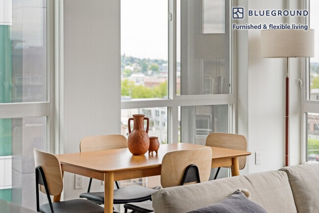 Foto del edificio - 5398 Russell Ave NW