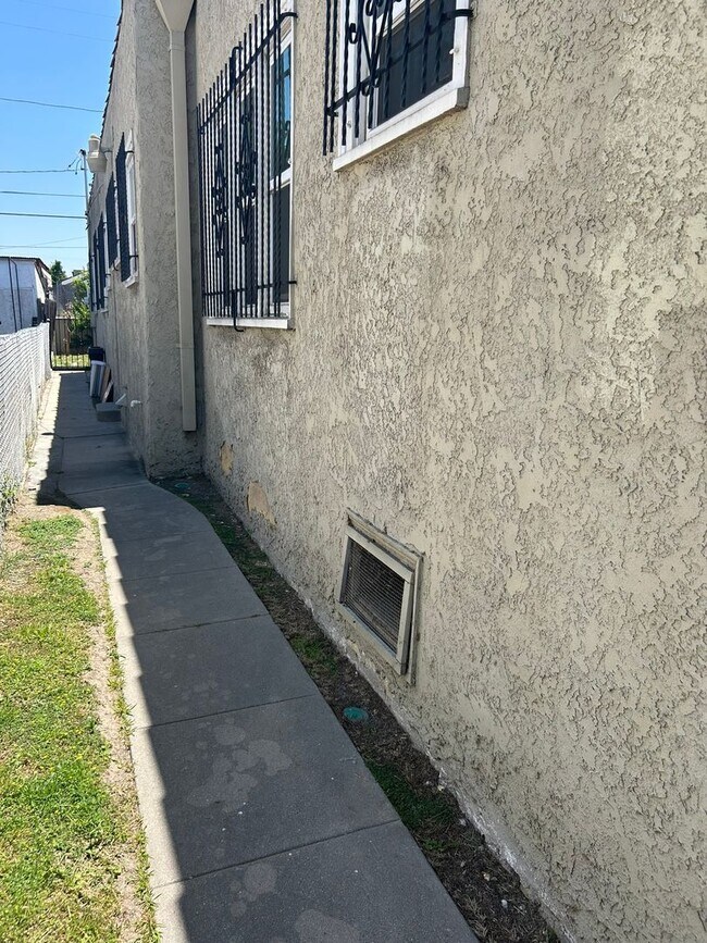 Foto del edificio - 5824 3rd Ave