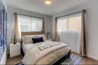 Building Photo - 202 Moonstone St