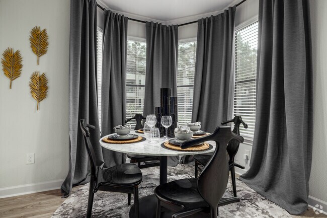 2 habitaciones, 2 baños - 1196 pies cuadrados - Comedor - Duo West Champions