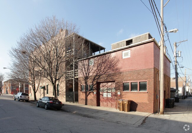 Building Photo - 2745 S Princeton Ave