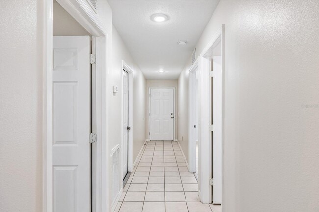 Building Photo - 37228 Grassy Hill Ln