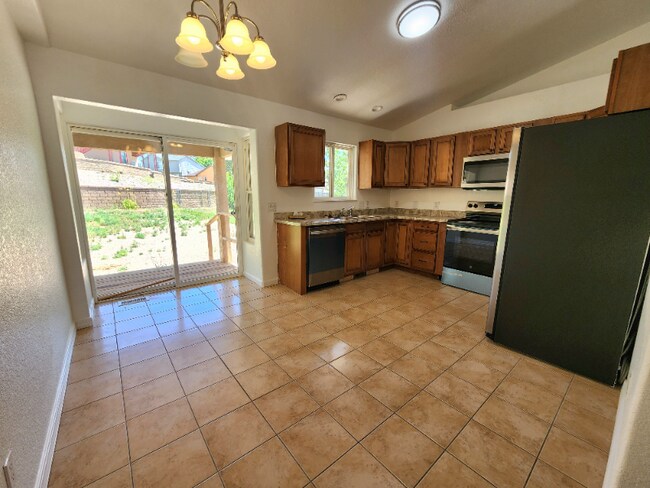 Foto del edificio - 2202 Cowhand Pl