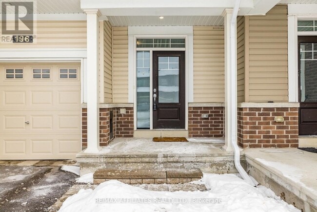 Building Photo - 196 Bandelier Way