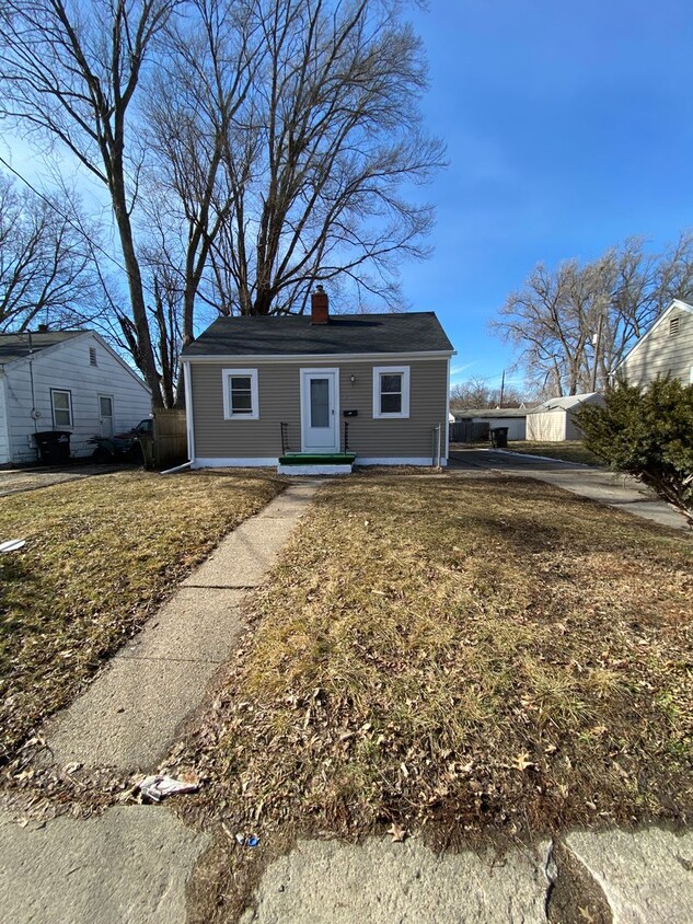 Primary Photo - Cozy 1 Bedroom for Rent - Fenced in Yard a...