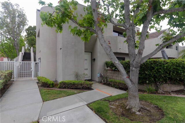 Foto principal - 12484 Montecito Rd