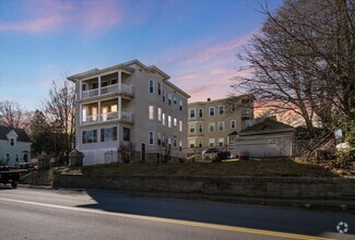 Building Photo - 146 S Elm St