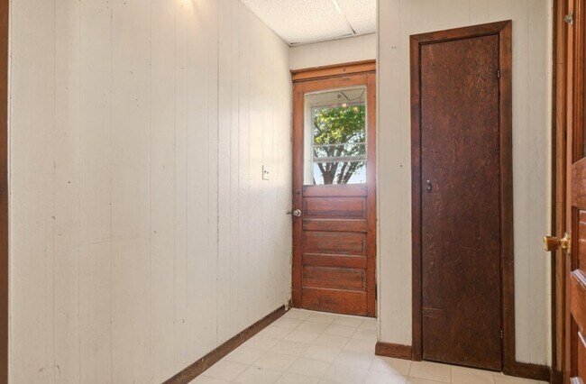 Foto del edificio - 13979 Fedora Rd