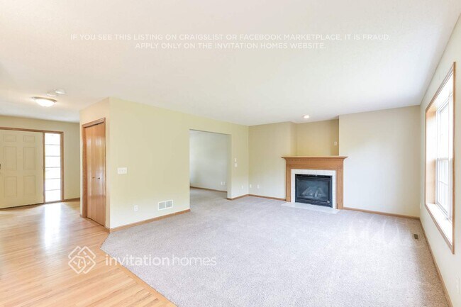 Foto del edificio - 10322 Kali Ave NE