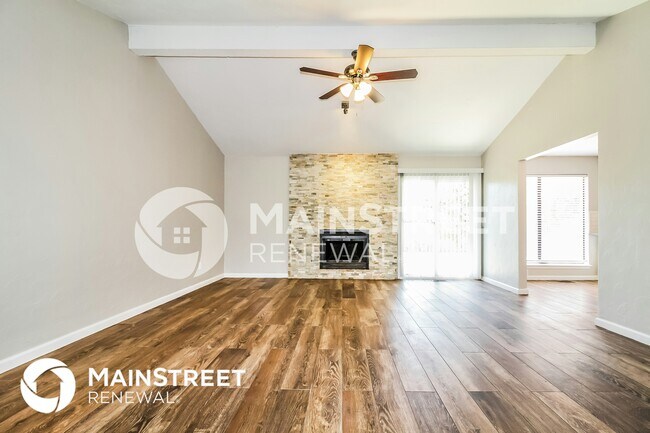 Building Photo - 1113 Countrywood Ln