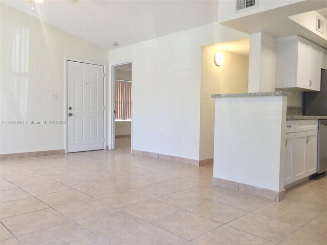Foto del edificio - 10440 SW 156th Ct