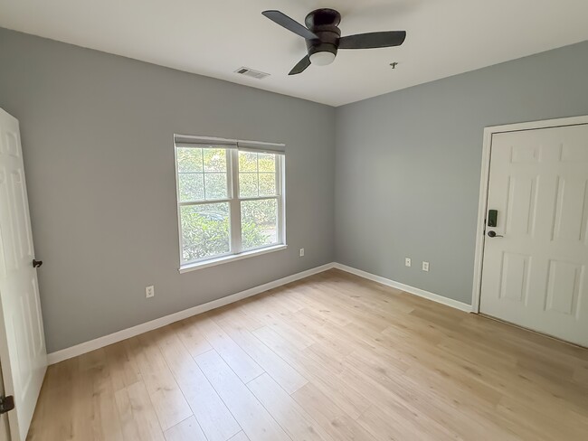Building Photo - 64 Clingman Ave
