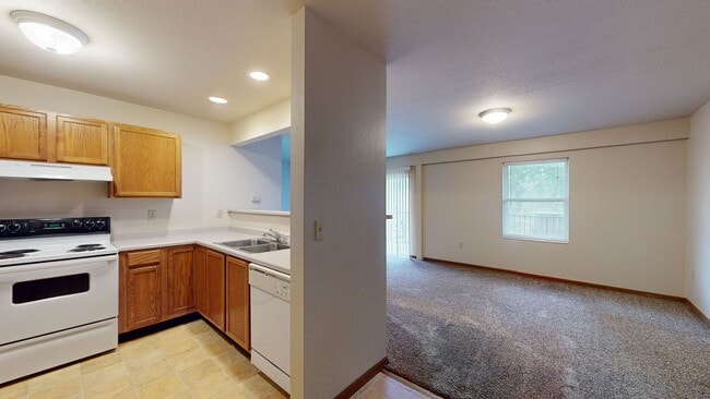 Interior Photo - 1407 S State St